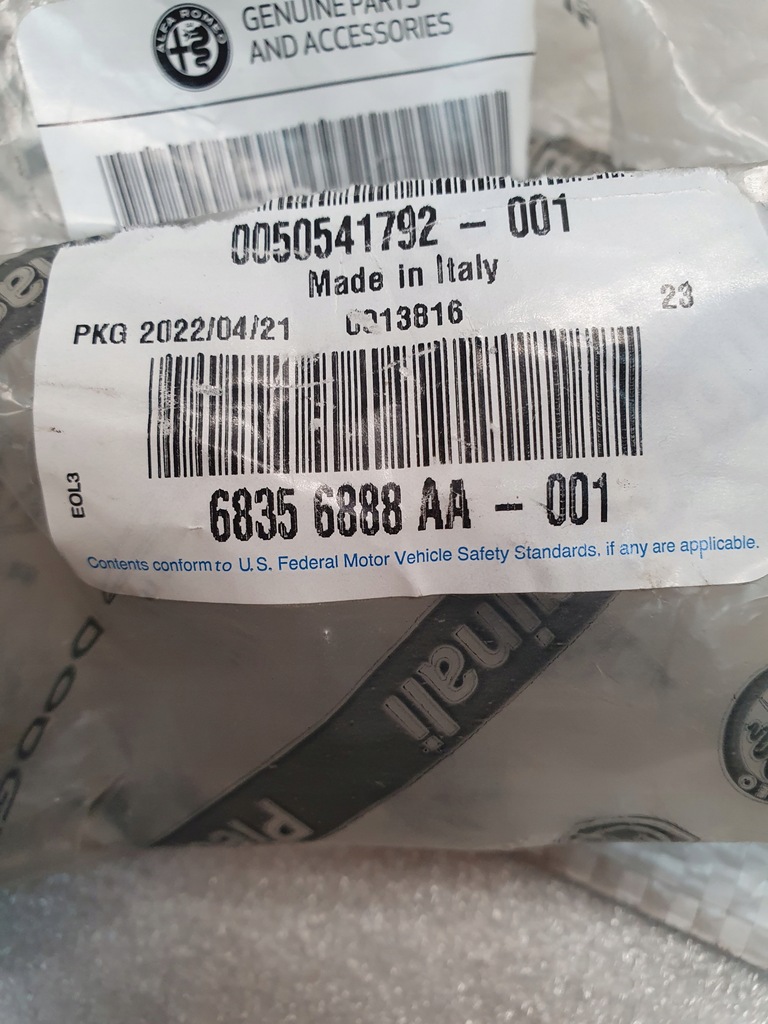 фото №4, Alfa romeo stelvio кронштейн кронштейн радара перед оригинал 68356888aa