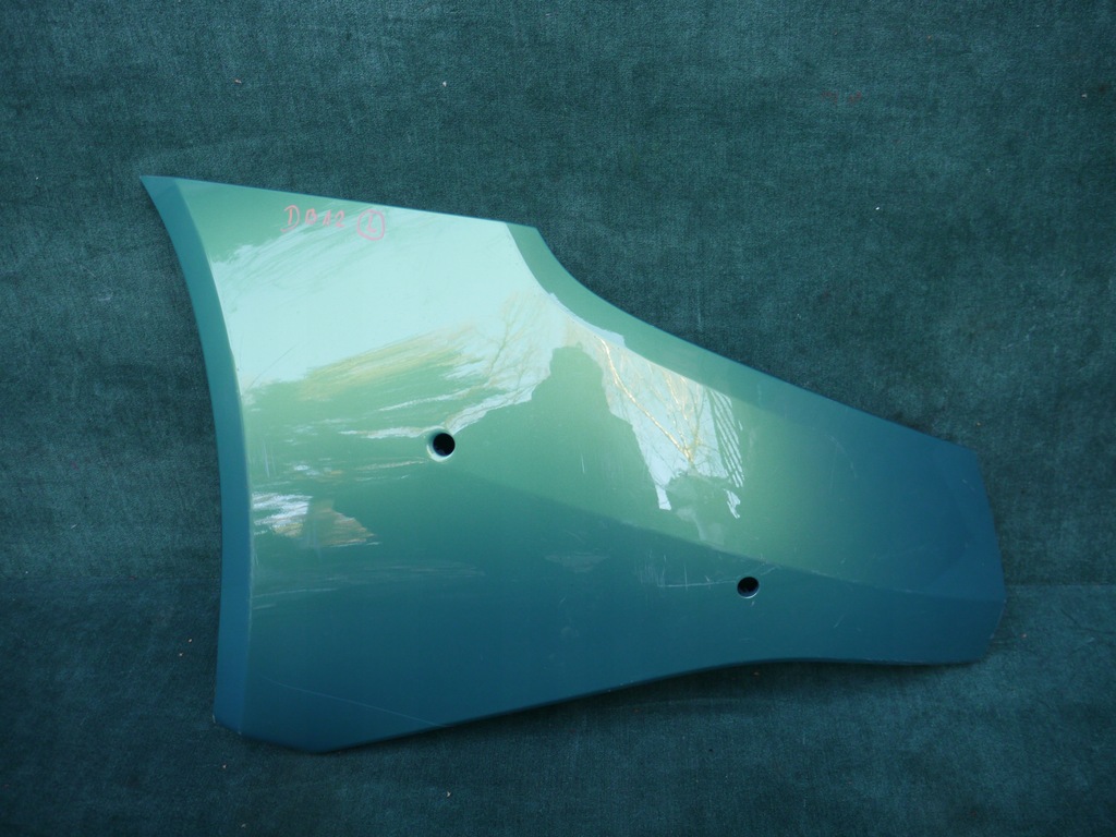 фото №1, Бампер задний правая сторона болты aston martin db12 v8 2023-