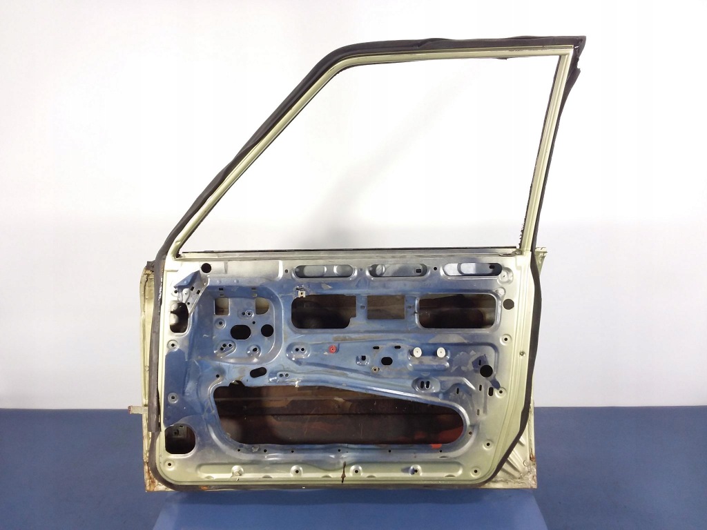 фото №4, Bmw 5 e12 дверь передние правое