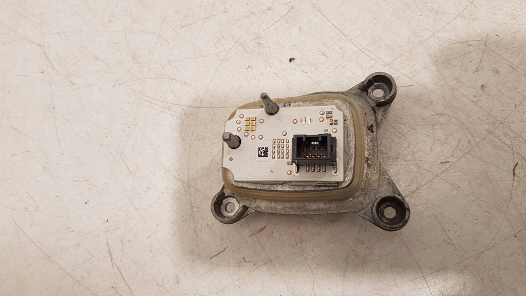 Купить Bmw x1 e84 модуль преобразователь led 90110328