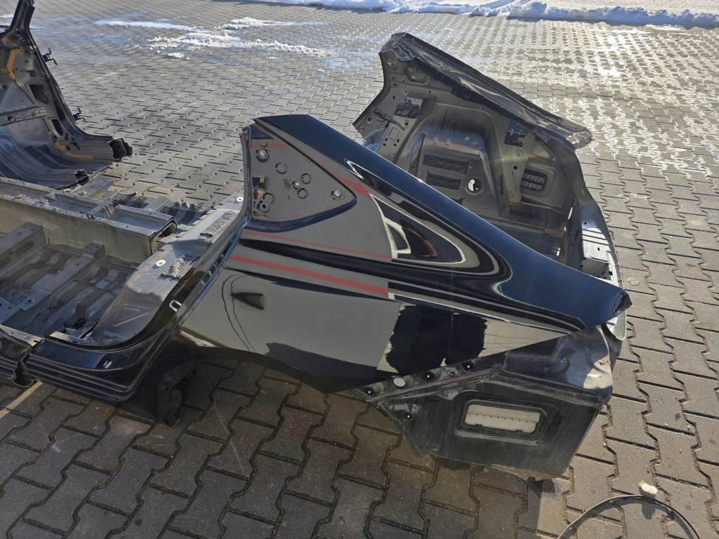 фото №1, Opel insignia b ii хэтчбек крыло левый задний обшивка