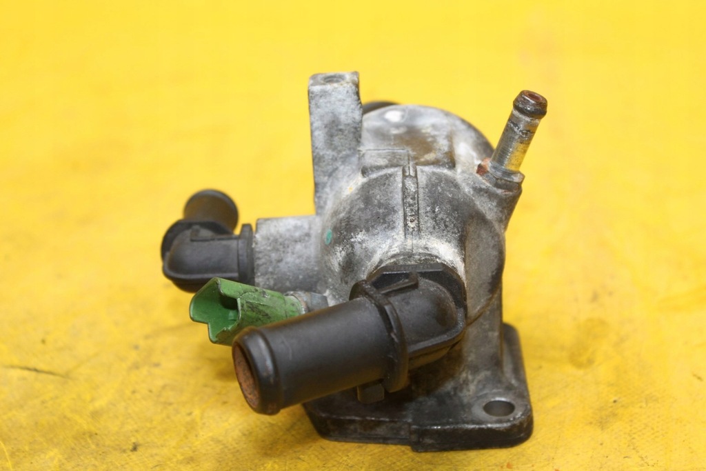 фото №5, Корпус термостата 55202373 grande punto 1.3cdti