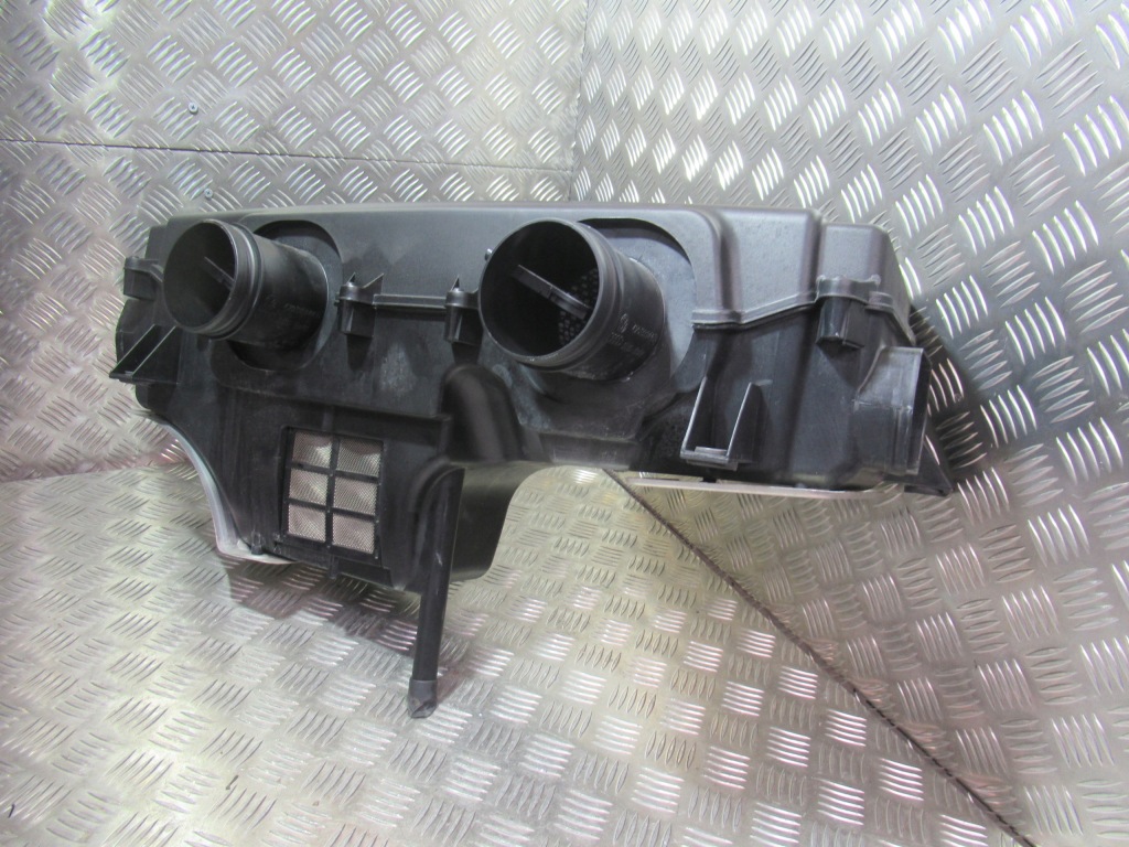 фото №4, Audi r8 5.2fsi корпус фильтра воздуха 420133837