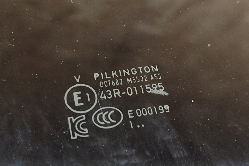 фото №9, Porsche taycan cross turismo передні праве двері вертикальна молдинг as3 9j0845