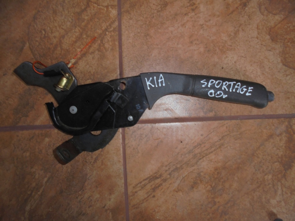 фото №1, Рычаг ручного kia sportage i 2.0dohc 00'