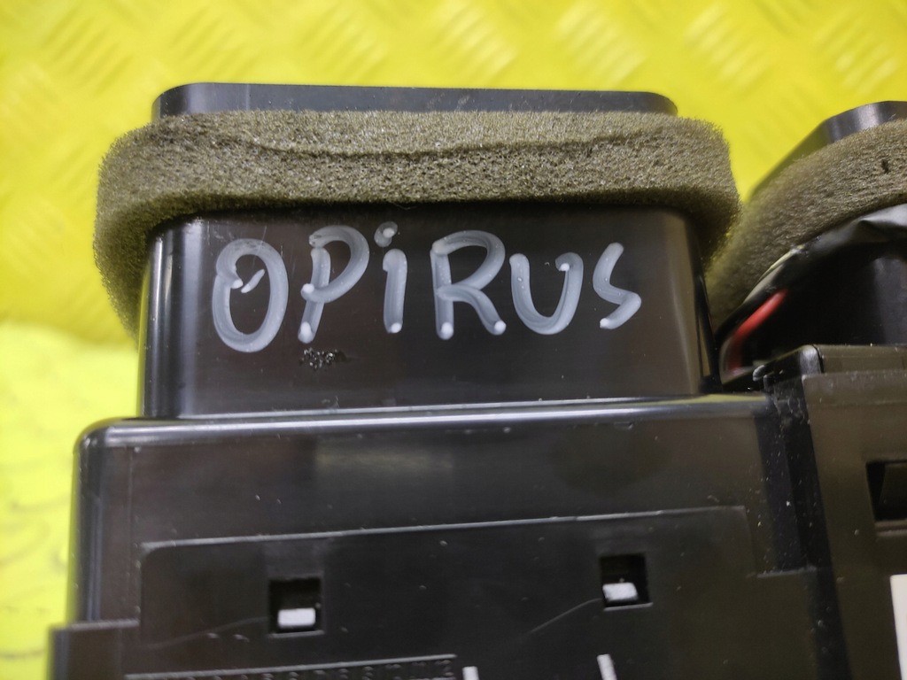 фото №8, Kia opirus решётка обдув задняя пассажиров