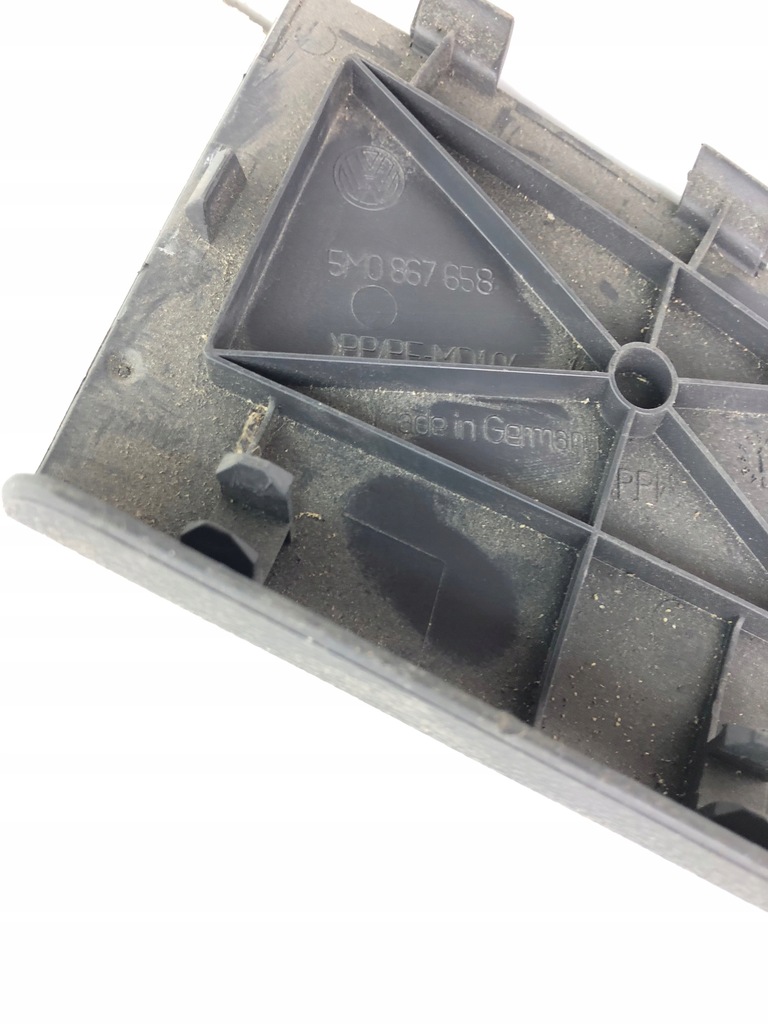 фото №6, Vw golf v plus заглушка лампы 5m0867658