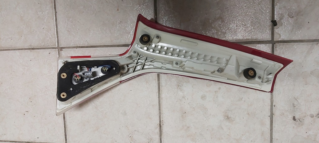 фото №7, Лампа правый задняя volvo v70 iii lift w крышка