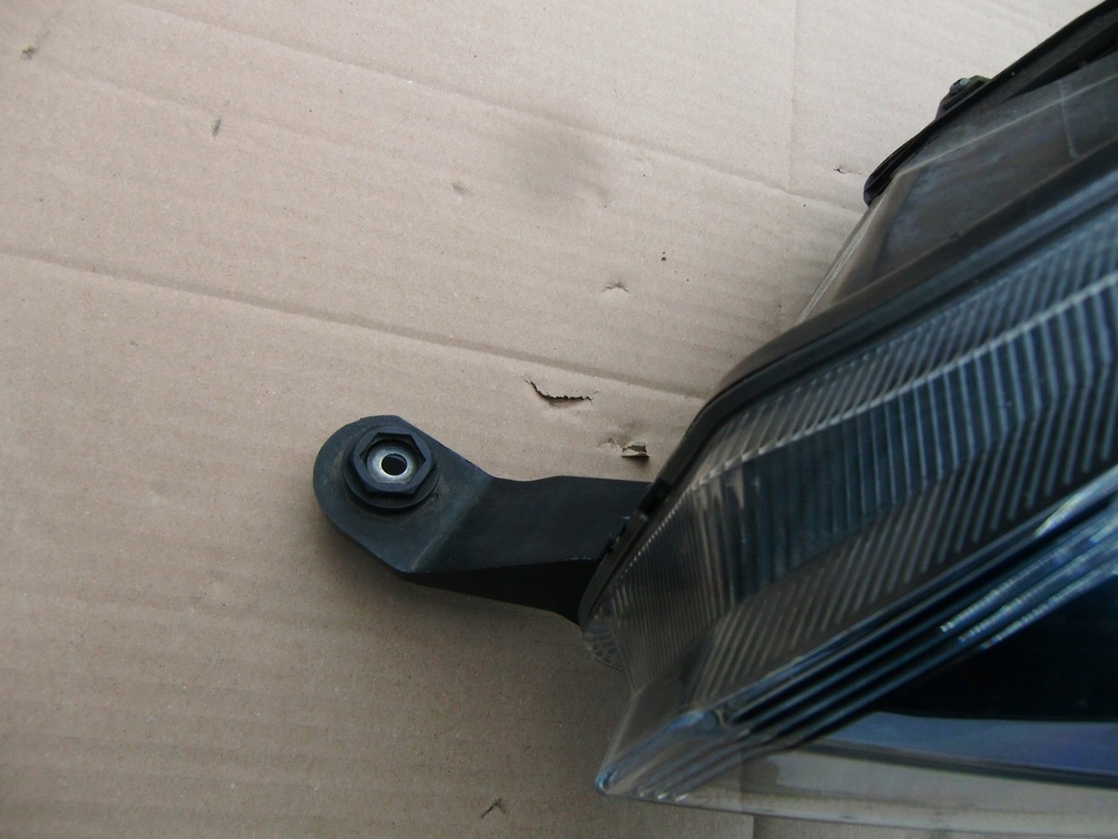 фото №2, Лампа ліва skoda rapid звичайна led 2017 r europ ładna 5jb941015b