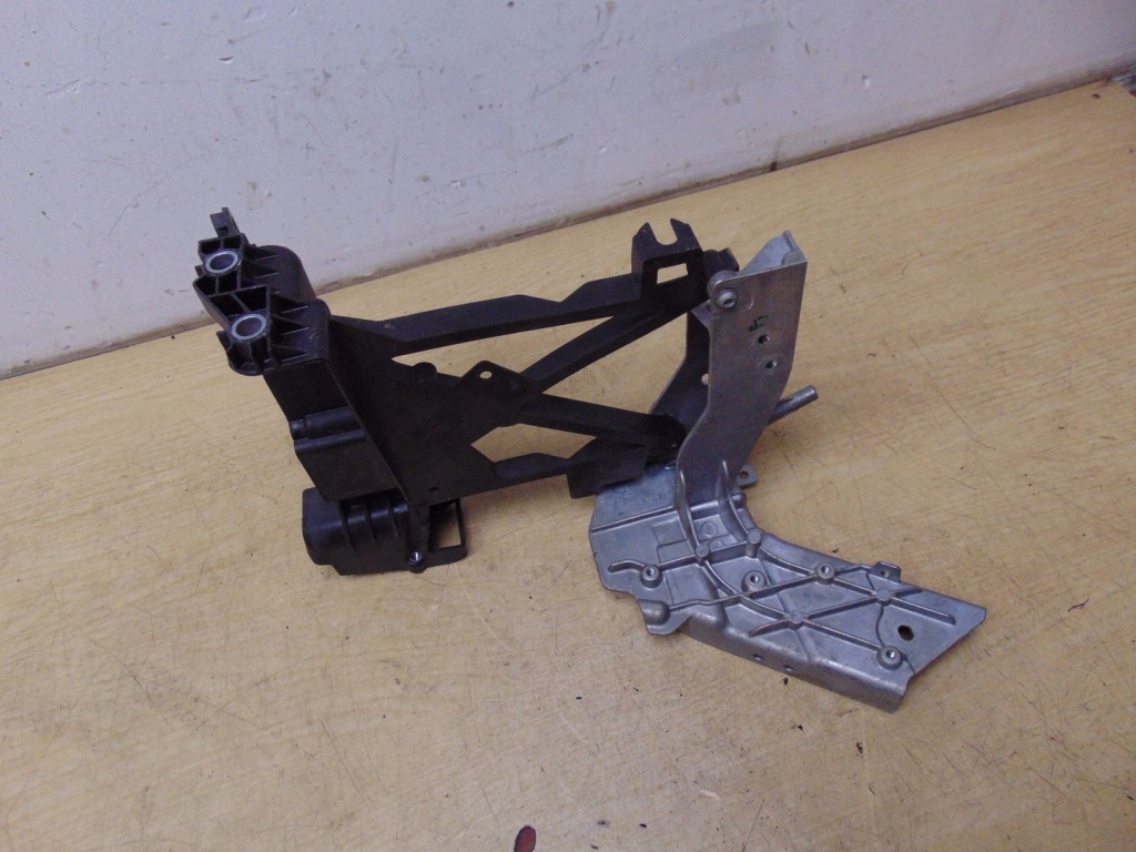 Купити Підсилювач панель фари поперечина правий mercedes glc w253