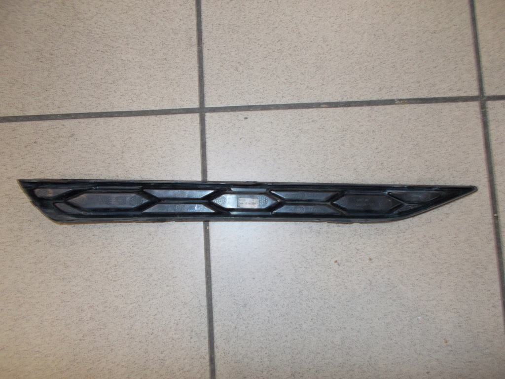 фото №1, Решётка audi q3 lift левая 8u0807925