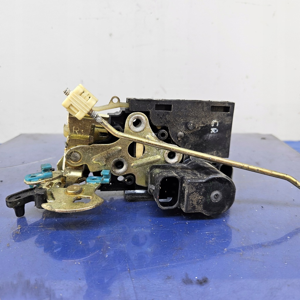 фото №5, Chevrolet aveo t200 замок дверь правый задняя 2pin