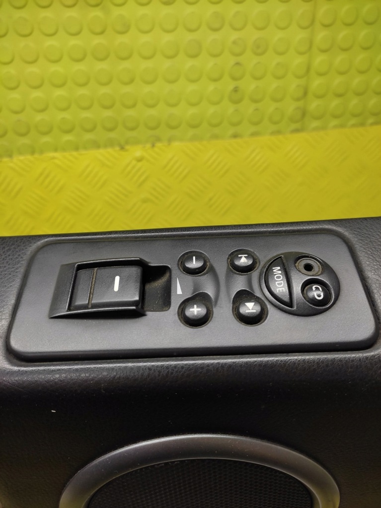 фото №7, Land rover discovery iii оббивка обшивка двері лівий задня