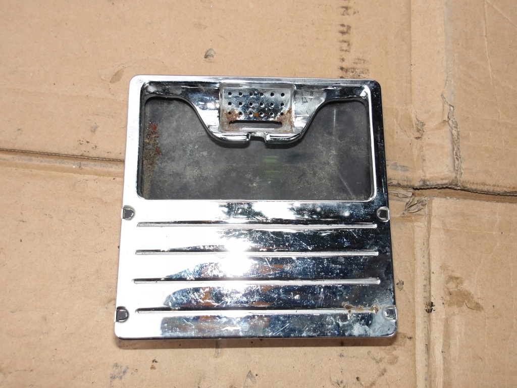 Купити Вкладиш попільнички перед mercedes w201