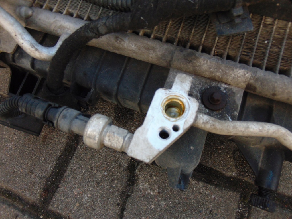 Радиатор воды кондиционера вентилятор opel astra 3 h рестайлинг  1.7cdti европа Оригинал