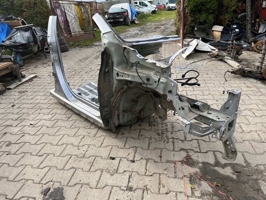 фото №1, Чверть права передня правий перед peugeot 2008 i kca