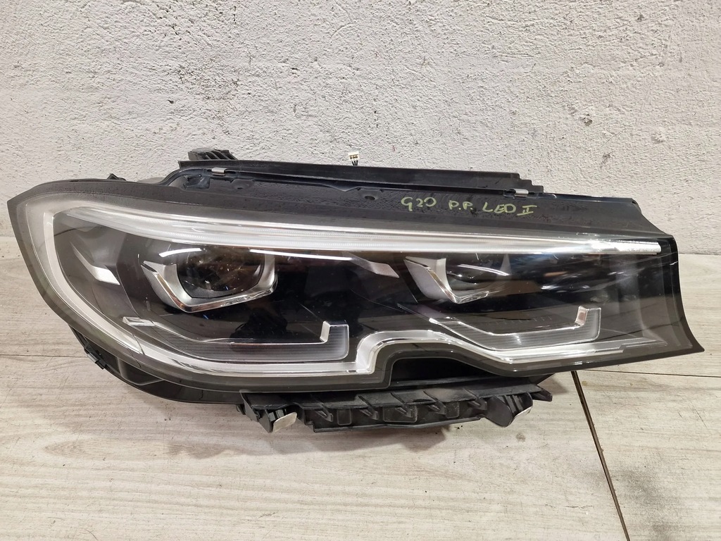 фото №1, Bmw 3 g20 g21 лампа права фара led 9481702