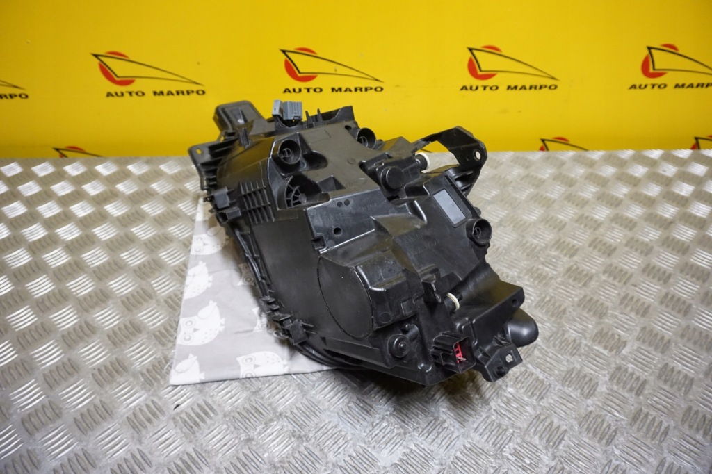 Volvo xc60 рестайлинг  2021- фара фара full led система правый  америка в Украине