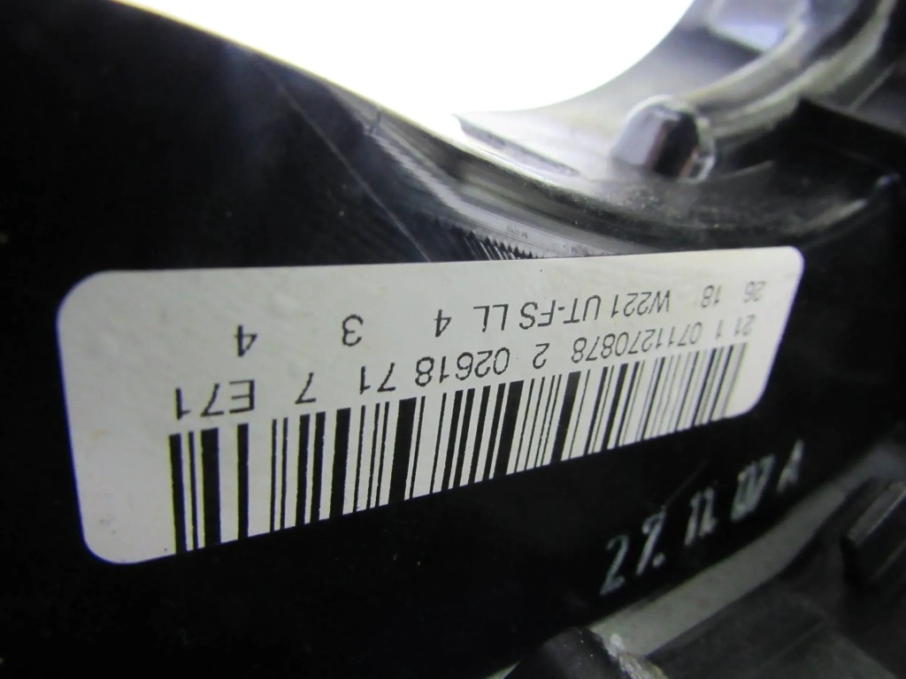 фото №14, Mercedes s w221 221 панель приладів приладова панель  pulpit подушка безпеки натягувач коричневий