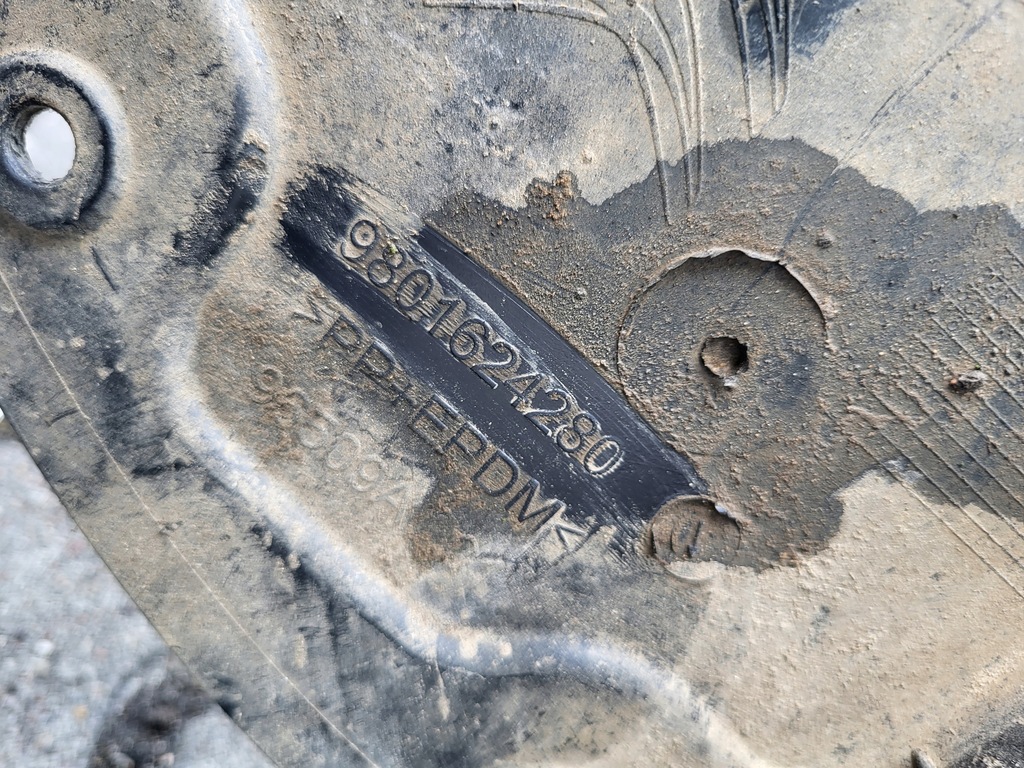 фото №6, Citroen c4 cactus підкрилок правий задня 9801624280