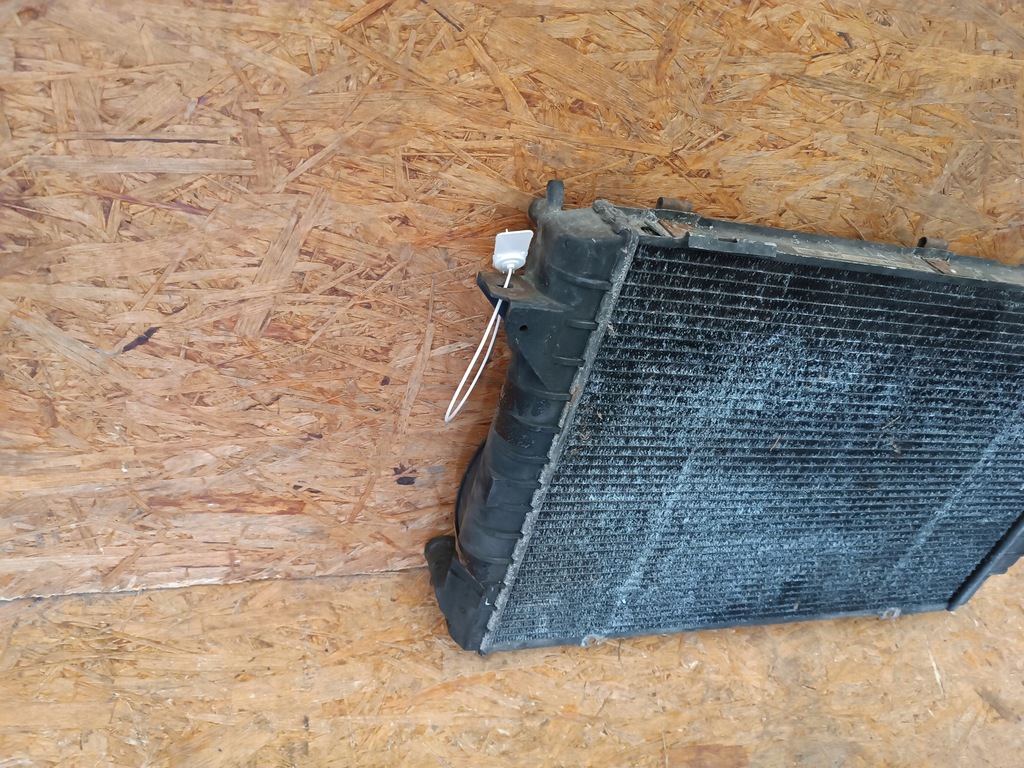 фото №8, Радиатор wody audi 80 b4 2.6 8a0121251b