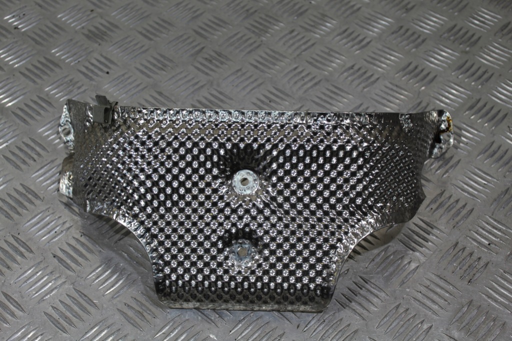 фото №1, Защита тепловая c-klasa w205 c63-s amg