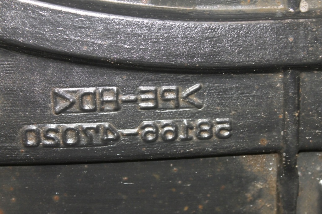 фото №7, Левая защита подвеска toyota auris _e15_ 5816647020 1.8l hybrid 73kw 2011