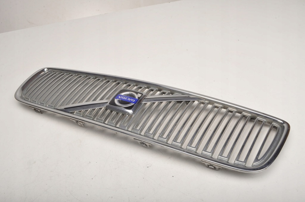 фото №1, Volvo v70 ii решётка радиатора решётка радиатора решётка радиатора 08693346