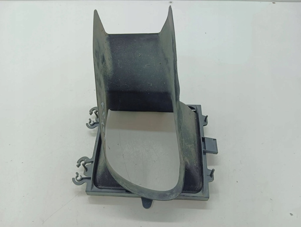 фото №6, Bentley flying spur 2005 левая сторона направляющая воздуха интеркулер