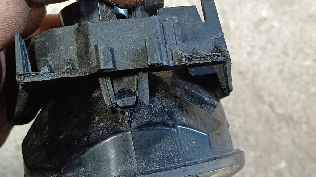 фото №6, Renault megane iv противотуманная фара 261500097r