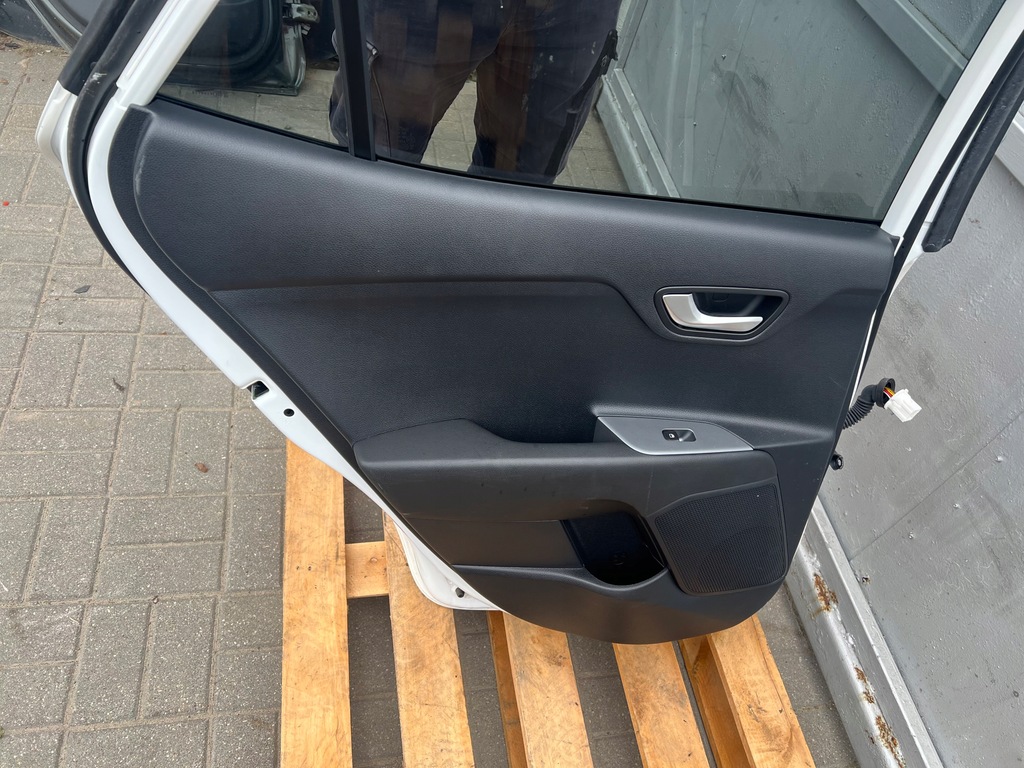 фото №6, Kia stonic lift 2024 двері лівий задня задні колір swp повний