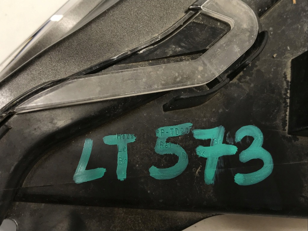 фото №13, Lexus rx 450h lift 19- протитуманна фара передній правий led