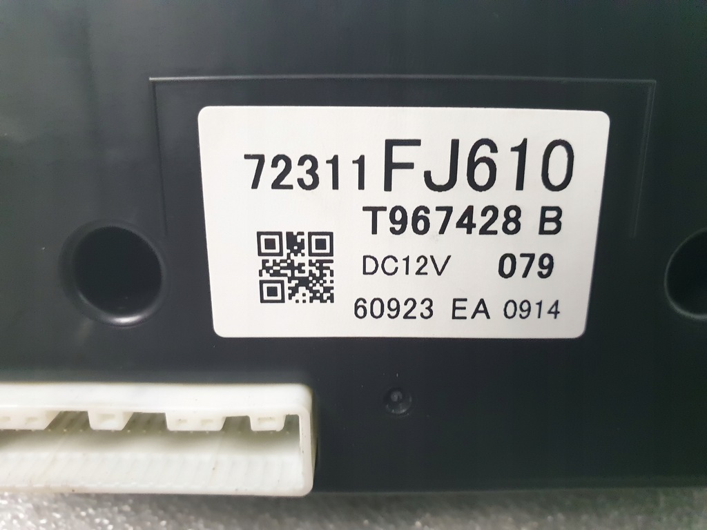 фото №6, Панель кондиционера subaru impreza gp 72311fj610