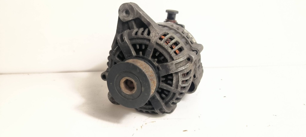 Генератор kia sportage 3 hyundai ix 35 2.0 crdi 37300-27030 Зі Шроту