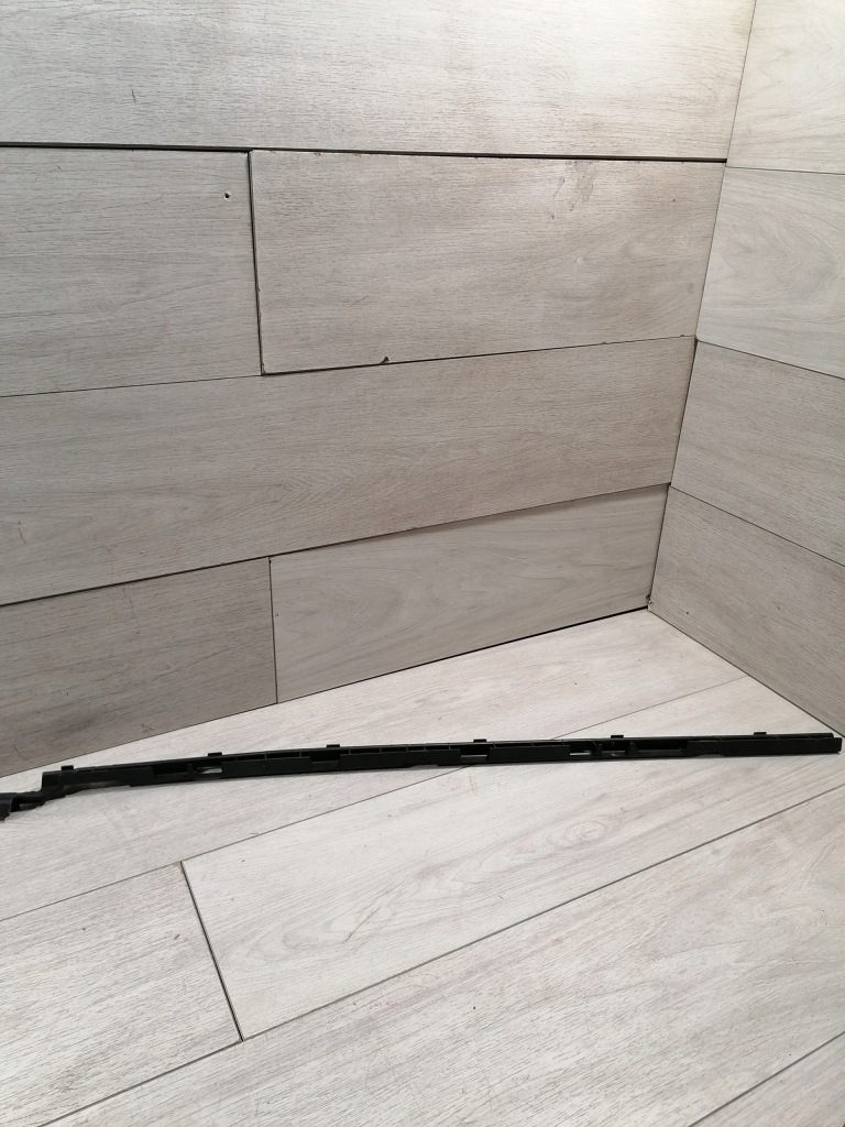 Mercedes w156 кронштейн  порог правый  a1566980414 Недорого