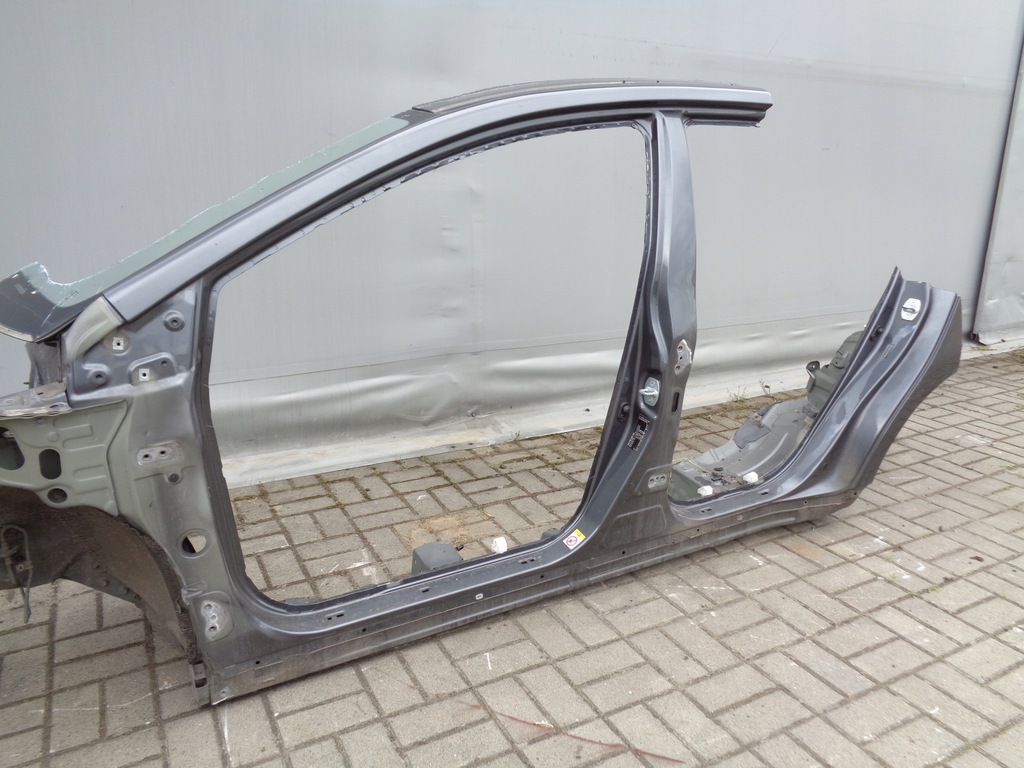 фото №4, Avensis t27 kombi поріг лівий блок двигуна обшивка