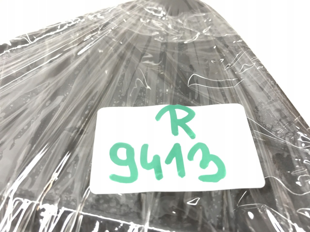 фото №11, Audi q4 e-tron решітка бампера права 89a807682