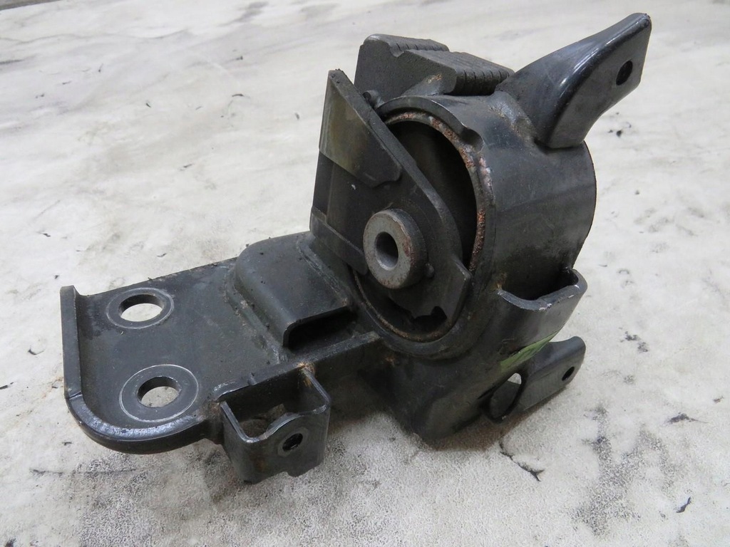 фото №1, Кронштейн подушка двигуна verso 2.0 d4d 09-