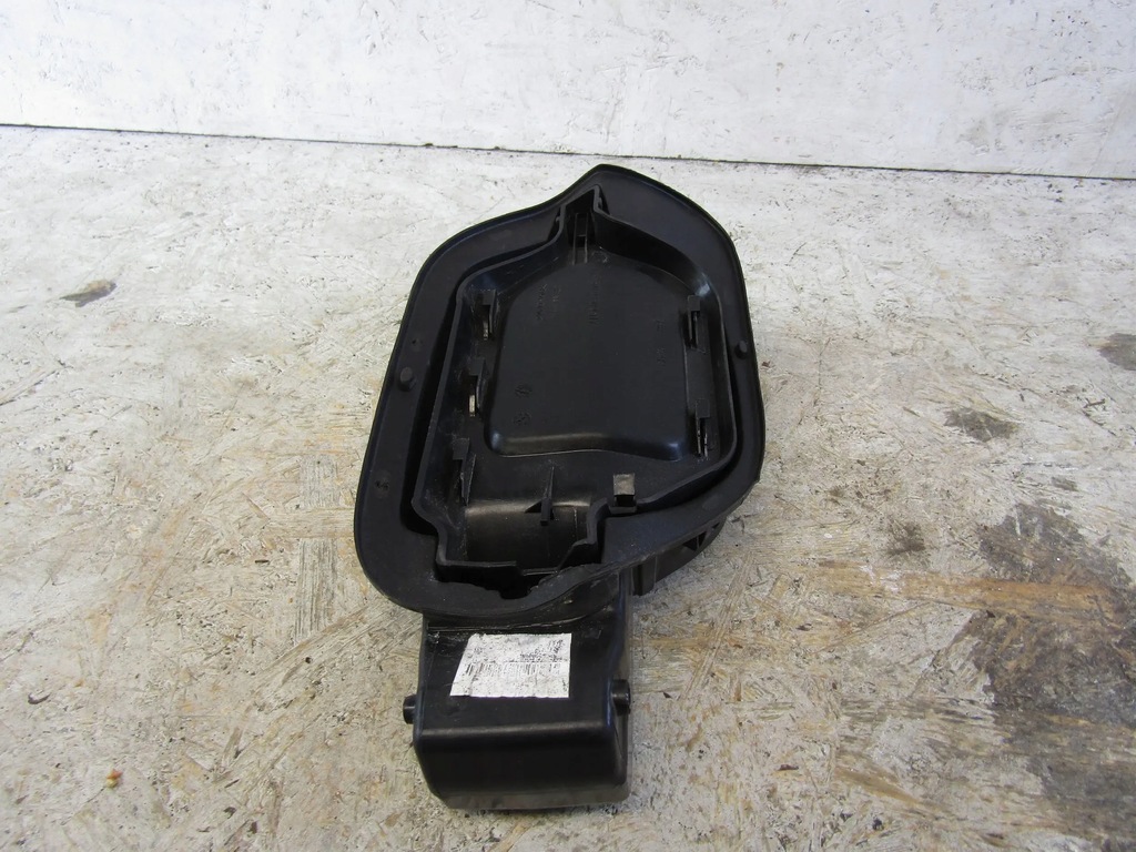 фото №5, Vw passat b8 kombi кришка заливної пального 3g9809117