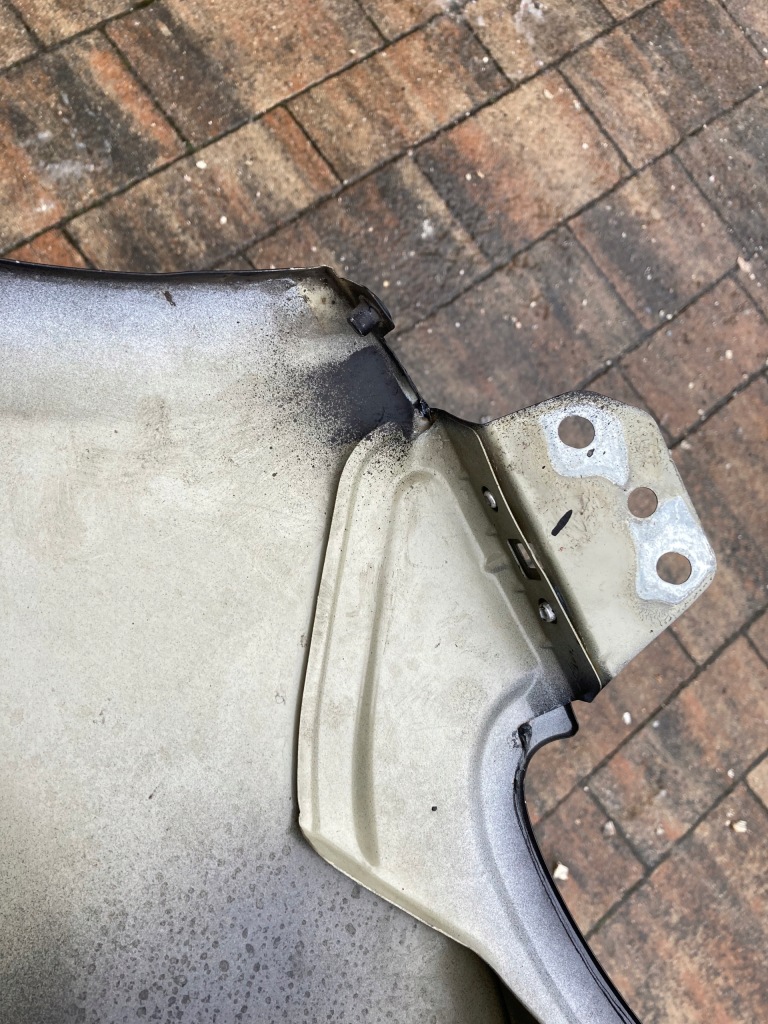 Купить Lancia ypsilon правый  передний крыло