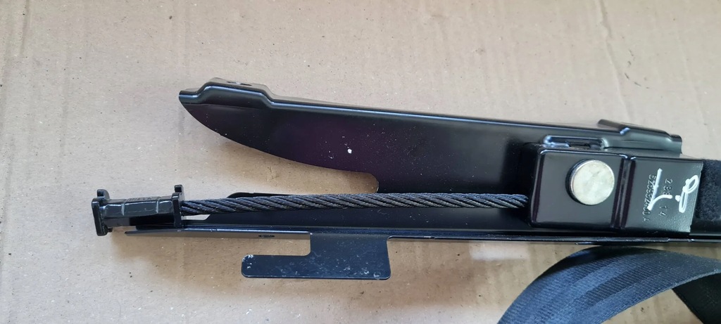 фото №10, S3 8v sedan a3 pas безопасности левый перед натяжитель 8v5857705h