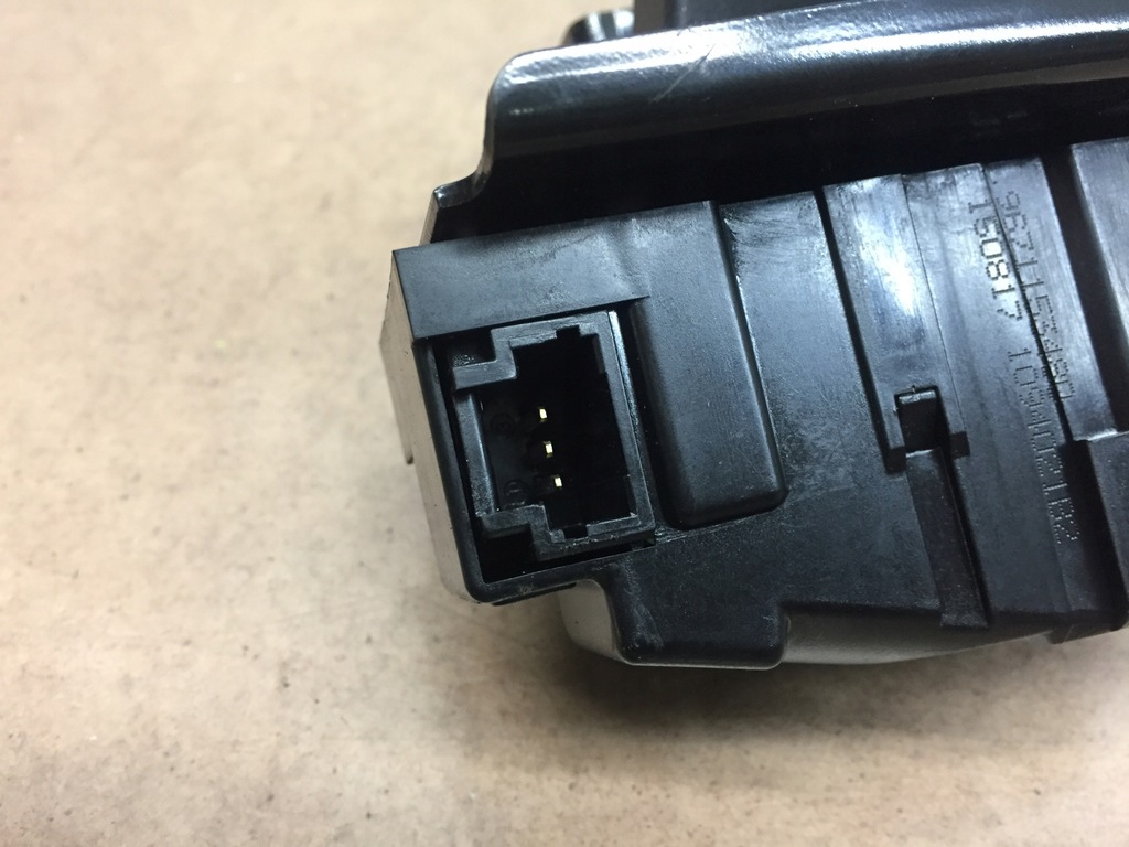 фото №5, Combo e замок скло відкидне кришки багажника