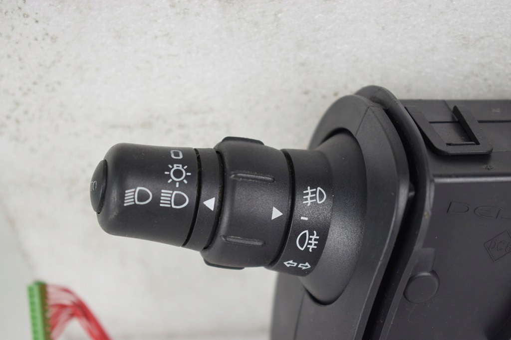 фото №4, Переключатель комбинированный renault 88102003 150