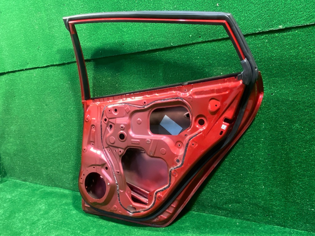 фото №10, Toyota prius iv 2015-2023 дверь правый задняя задние правое