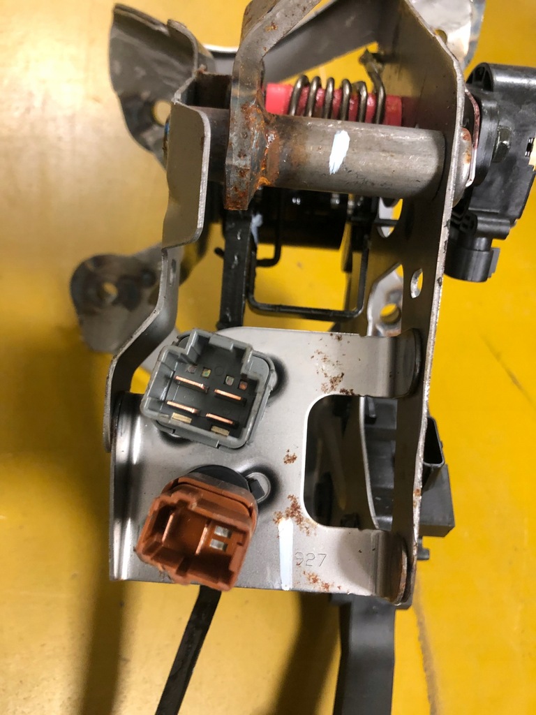 фото №6, Педаль тормоза автоматическая коробка передач датчик nissan leaf ze0