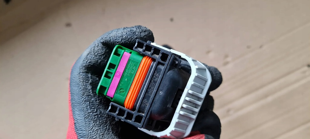 фото №8, Sq5 q5 80a штекер колодка соединитель 4m0973056e a4 b9 8w s4 s5