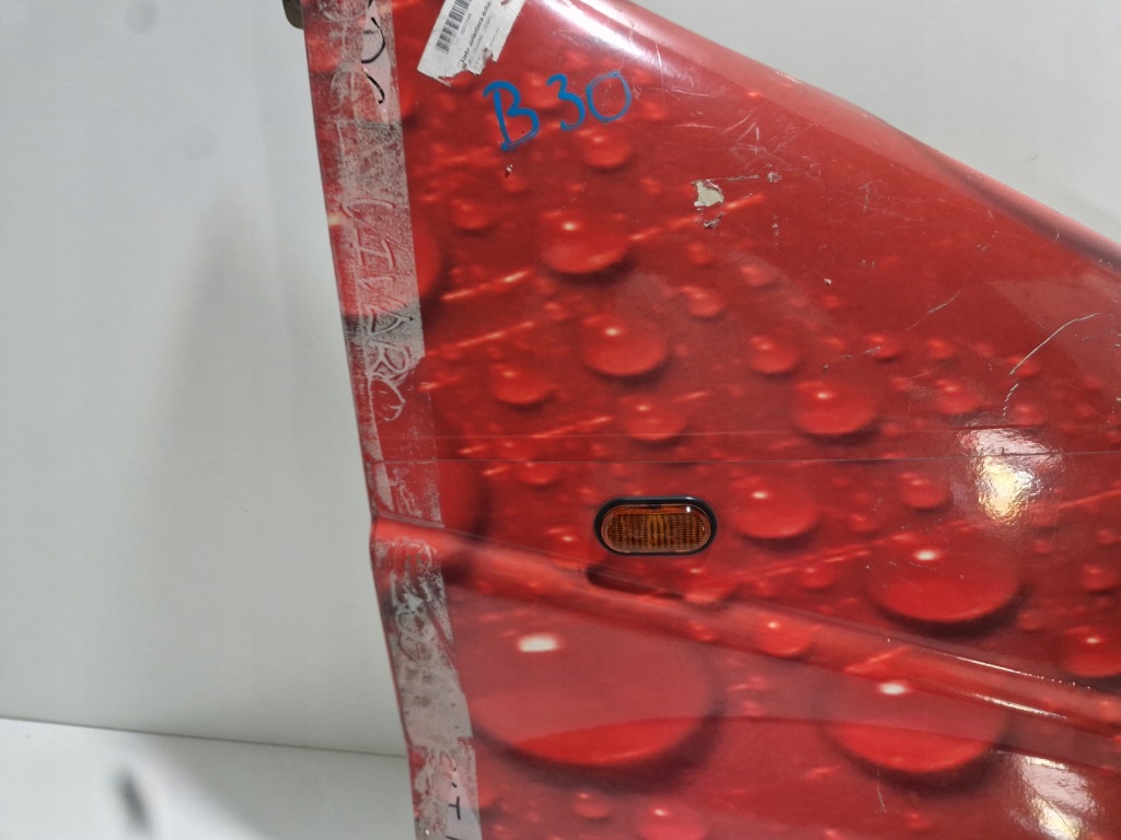 Trafic vivaro primastar крыло  передний правый в Украине