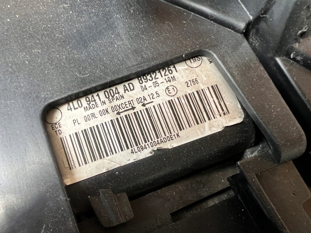 Купить Фара передняя правый  audi q7 4l рестайлинг  ксенон поворотный led 4l0941004ad