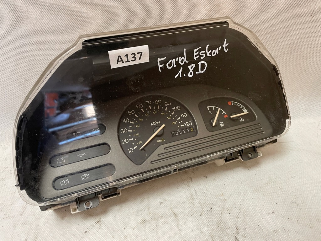 фото №1, Ford 1.8 счетчик приборы 89fb-10848