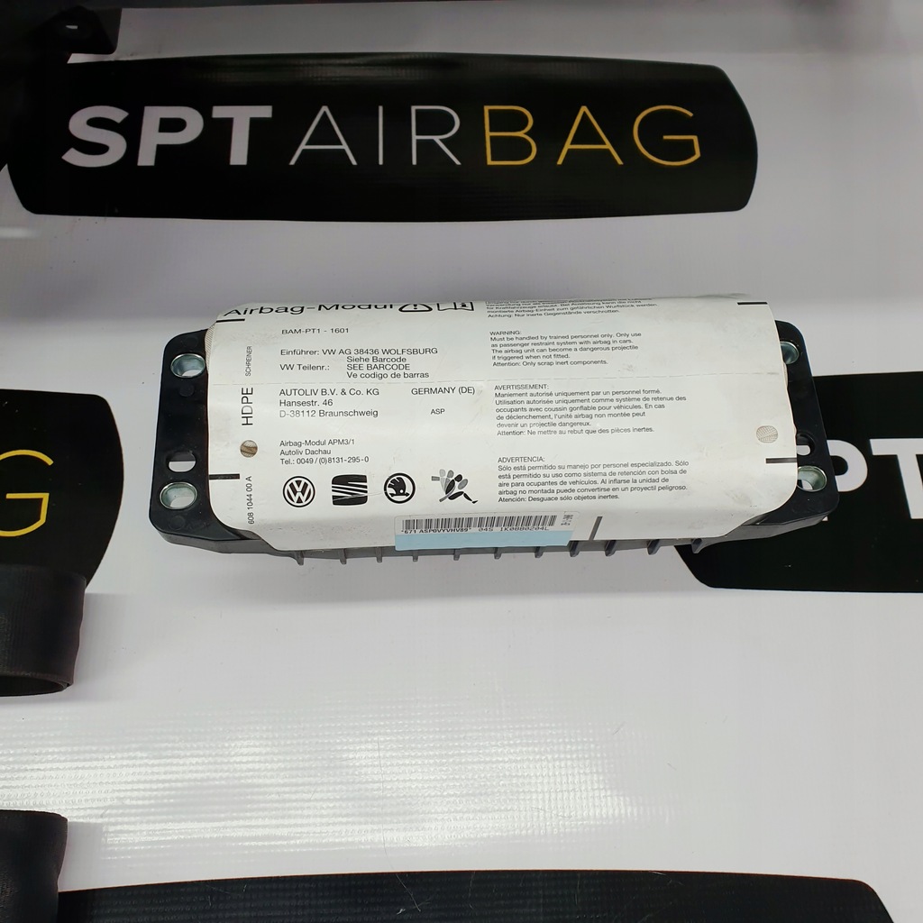 фото №6, Scirocco i 1 gti приборная панель приборная панель консоль подушки безопасности ремни подушка безопасности